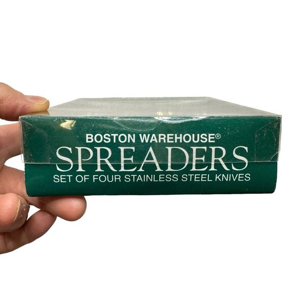 Vintage Christmas tree butter/cheese spread knives charcuterie board - Picture 4 of 4